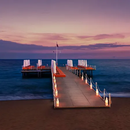 Aska Lara & Szálloda Antalya